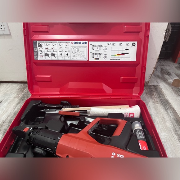 DX 6 Powder- Actuated Tool Kit - Picture 2 of 3